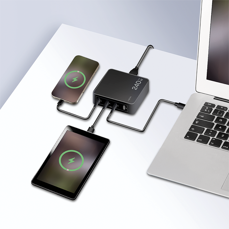 USB-Netzteil LogiLink 4xUSB-C 240W PD3.1 GaN schwarz